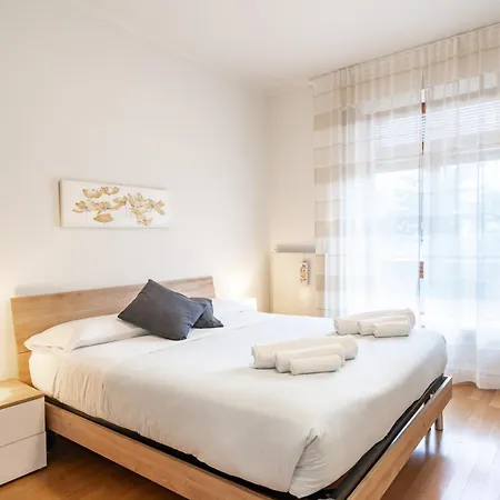Apartment Isola - Near Viscontea Island *